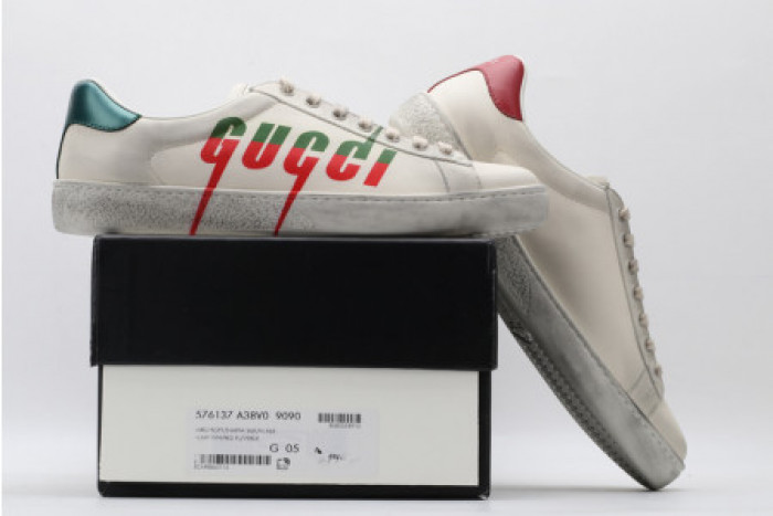 G*u*i ace embroidered low-top sneaker 576137 a38v0 9090