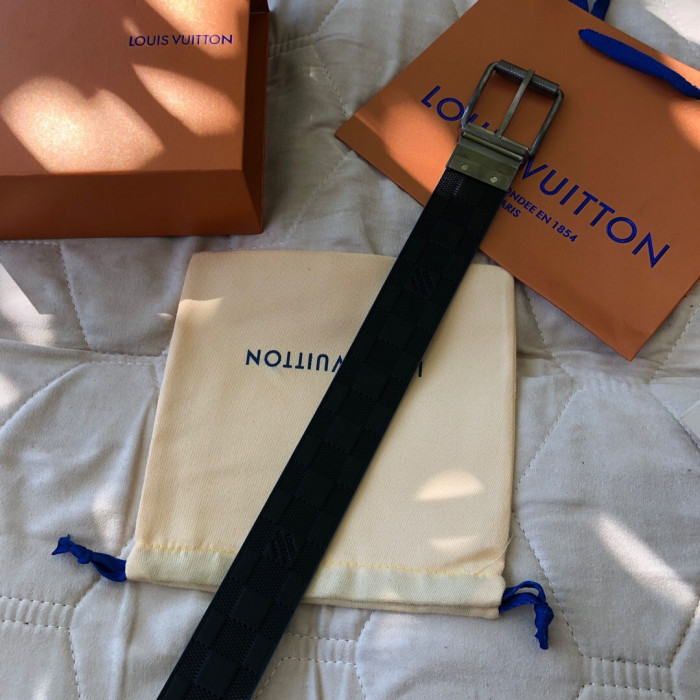 Loui Vuitto Belt-4CM